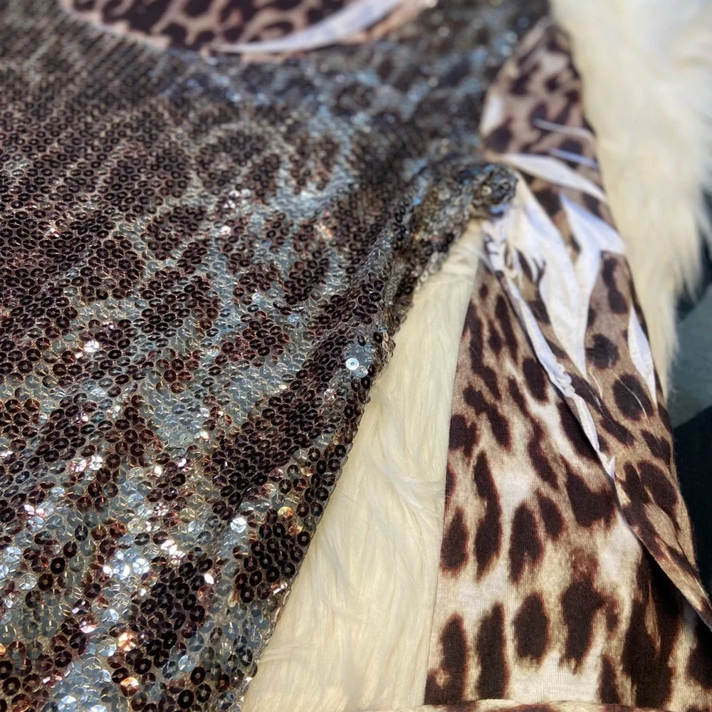 Sequin Leopard Print Women's Top - Picture 3 of 6
